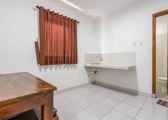 Hotel Ganandra Denpasa